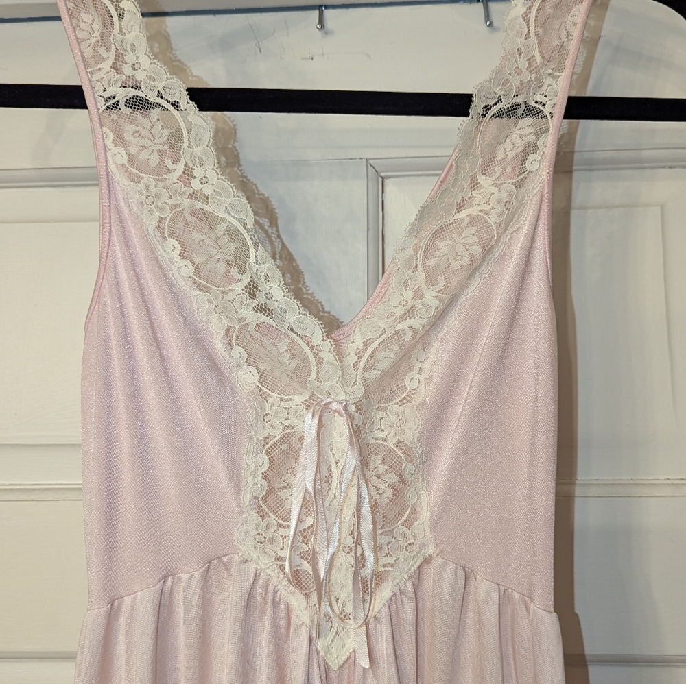 Vintage Olga Light Pink Peignoir Nightgown Small Lace Ribbon Nylon Spandex - Picture 6 of 12